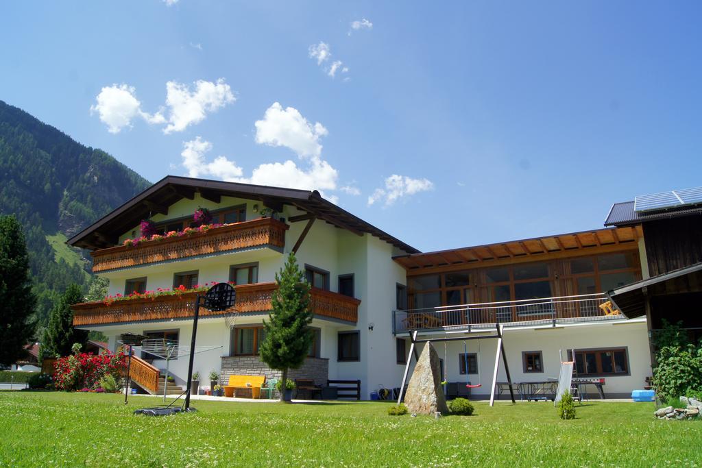 Apartments Bauernhof Dismasn Hof Ленгенфельд Екстер'єр фото